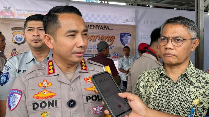 SOLUSI: Dirlantas Polda Maluku Utara Kombes Pol Doni Hermawan saat diwawancarai Tribunternate.com, Jumat (18/7/2025)