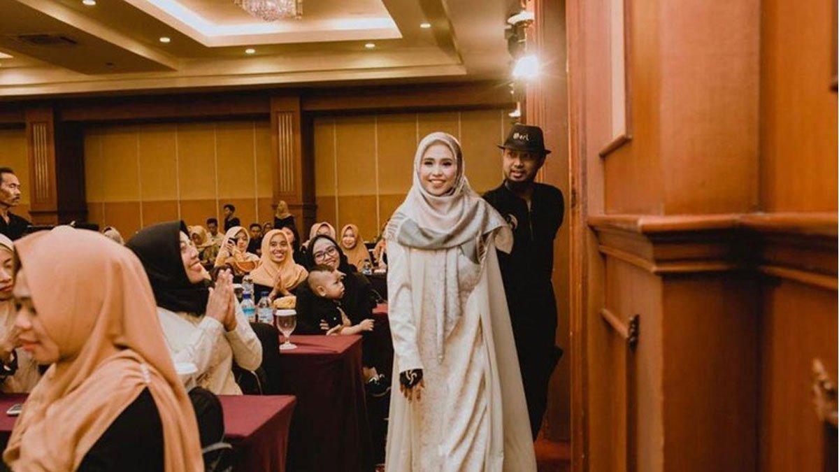 Erlyanie kini sukses jadi bos skincare, dulunya dia adalah seorang ART.
