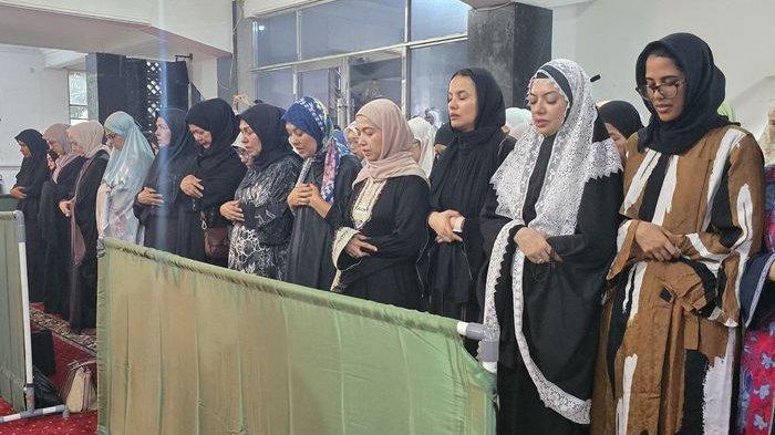 Najwa Shihab salat jenazah
