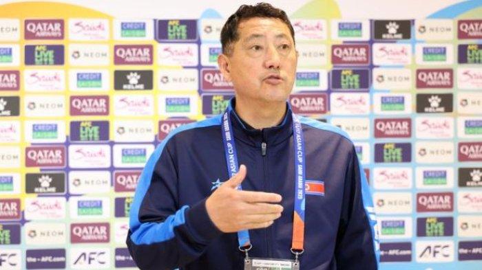 Pelatih Korea Utara U17, O Thae Song