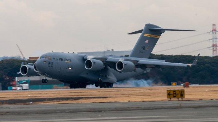 Pesawat Kargo Militer ngkatan Udara Amerika Serikat (AS)