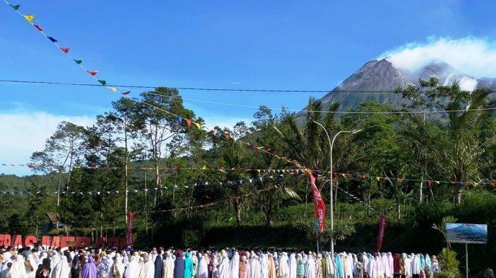 salat idulfitri di teras merapi