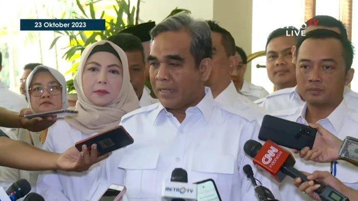 Sekjen Partai Gerindra, Ahmad Muzani, minta maaf pada masyarakat karena bikin macet saat Prabowo-Gibran daftar ke KPU.