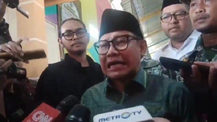 Cawapres Muhaimin Iskandar (Cak Imin) hadiri acara silaturahmi dengan para kiai dan bu nyai se-Jawa Timur wilayah Barat di Ponpes Al Aqobah, Tebuireng, Jombang, Jawa Timur, pada Minggu (10/9/2023)