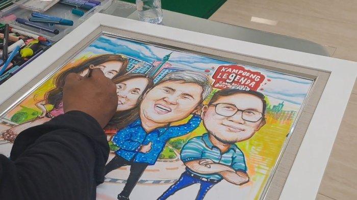 Hasil karikatur yang dilukis Lilik Subekti di Mal Ciputra