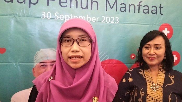 Kepala Dinkes Kota Depok Mary Liziawati minta masyarakat hati-hati saat beraktivitas di siang hari, karena nyamuk DBD menyerang saat itu.