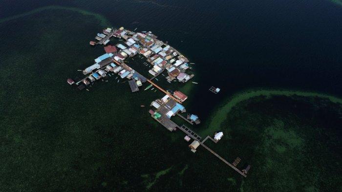 Kampung Malahing, Kota Bontang, Kalimantan Timur.