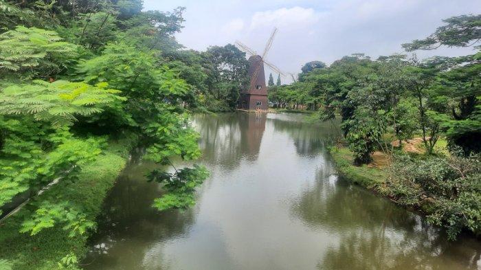 Kanal yang indah di Enchanting Valley, Kecamatan Megamendung, Kabupaten Bogor, Jawa Barat.