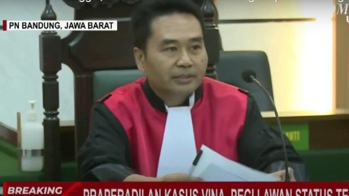 Kebiasaan unik Hakim Eman Sulaeman yang bebaskan Pegi Setiawan, diungkap tetangganya.