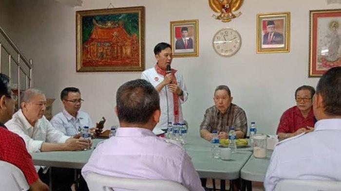 Kevin Wu saat bertemu dengan pengurus Vihara Amurva Bhumi Setiabudi, Jakarta Selatan, Senin (27/1/2025).