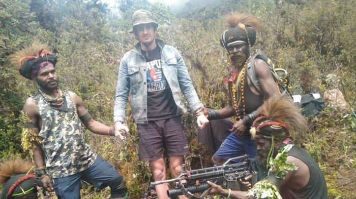 KKB Papua akan mengeksekusi pilot Susi Air Kapten Philip, Sabtu (1.7/2023), buntut negosisi yang gagal dengan pemerintah Indonesia.