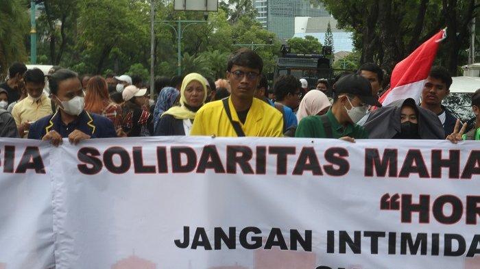Massa demonstrasi tandingan mendukung KPU RI, Jumat (15/3/2024)