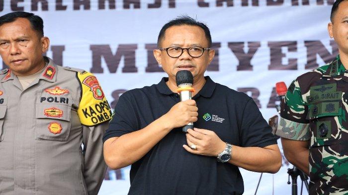 Pj. Wali Kota Bekasi, R. Gani Muhamad mengajak warga Kota Bekasi stop hoax dan ujaran kebencian di Pemilu 2024. Hal itu diungkapkan dalam kegiatan giat Deklarasi Candrabhaga bertemakan Pemilu Menyenangkan Stop Hoax dan Ujaran Kebencian, di ruas Jalan Car Free Day Jl. Ahmad Yani, Kota Bekasi, Minggu (4/2/2024).