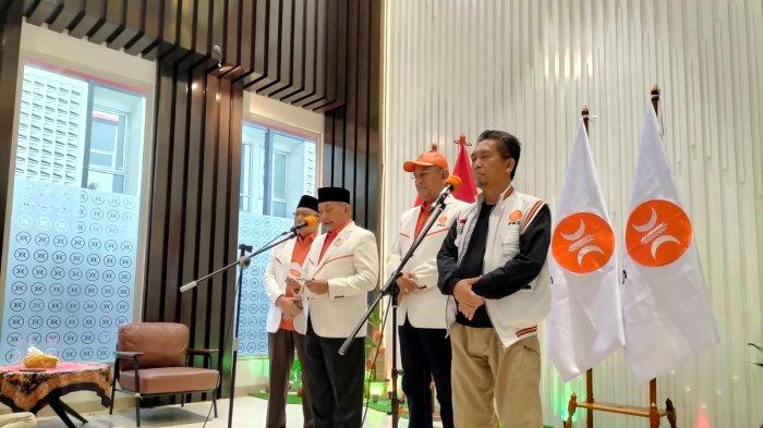 Presiden PKS Ahmad Syaikhu di Kantor di DPP PKS Jakarta Selatan.