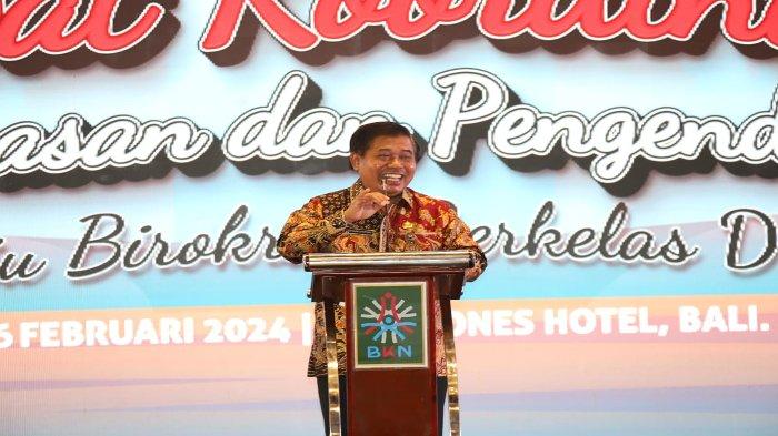 Sekjen Kemendagri Suhajar Diantoro hadiri Rakor Pengawasan dan Pengendalian Menuju Birokrasi Berkelas Dunia di Hotel Stones Legian Bali, Selasa (6/2/2024).