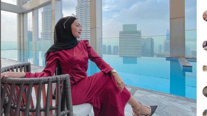 Selebgram Meylisa Zaara diselingkuhi oleh suaminya. Suami Meylisz ternyata gay karena berselingkuh dengan pria lain. Parahnya lagi pria selingkuhan itu adalah saksi pernikahan Meylisa dan suami.