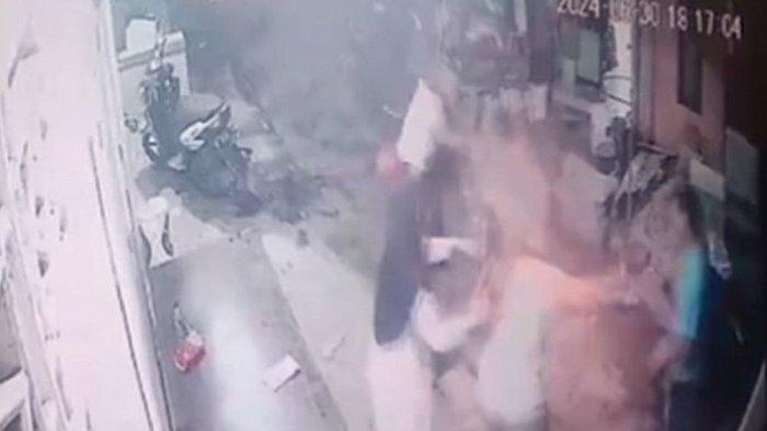 Suami bakar istri di Cipondoh, Tangerang cuma karena masalah sepele