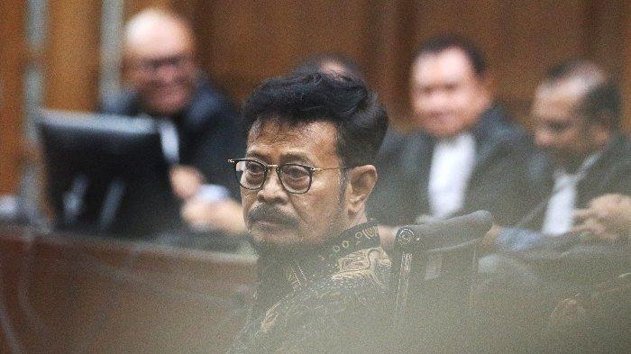Syahrul Yasin Limpo (SYL) saat mendengarkan vonis majelis hakim di Pengadilan Tipikor, Jakarta, Kamis (11/7/2024).