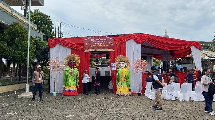 Tempat Pemungutan Suara (TPS) 046, Cipete Selatan, Cilandak, Jakarta Selatan, tempat calon Gubernur DKI Jakarta Pramono Anung mencoblos pada Pilkada Jakarta 2024.