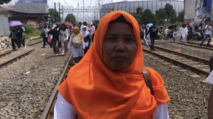 Wiski saat diwawancara Warta Kota.