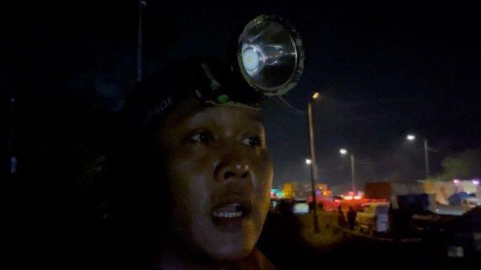 Akam menjadi salah satu saksi yang mendengar peristiwa kecelakaan di Tol Cipularang KM 92 arah Jakarta, Senin (11/11/2024) sore.