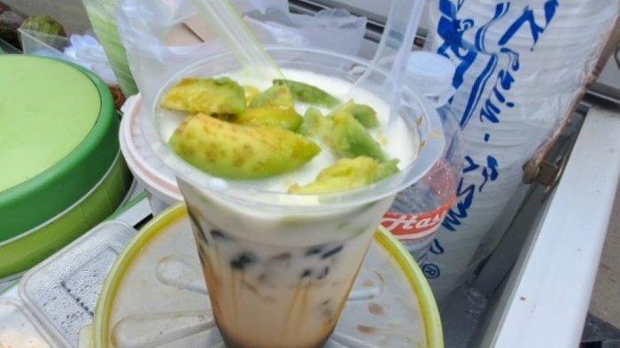 Dawet ireng Pak Kembar.