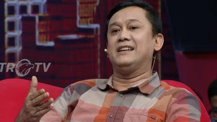 Denny Siregar, mitra Ade Armando di Cokro TV.