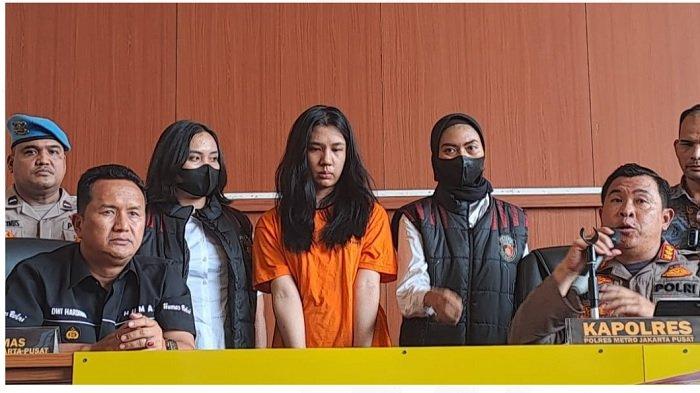 Ghisca Debora Penipu Tiket Coldplay Kini Resmi Ditahan di Polres Metro Jakpus