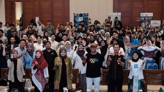 Wakil Wali Kota Depok Imam Budi Hartono (bertopi) menghadiri Festival Kaum Muda Green Community Influencer Kota Depok. (Dok: Istimewa)