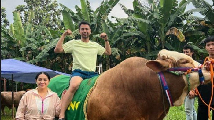 Raffi Ahmad dan Nagita Slavina saat Hari Raya Iduladha 2022.