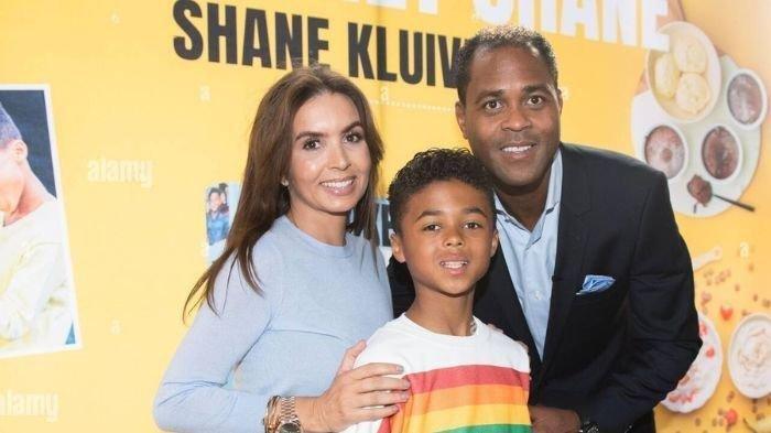 Patrick Kluivert bersama Rossana Lima dan anak mereka.