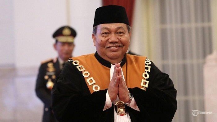 Wakil Ketua Mahkamah Agung Non Yudisial Suharto sebelum pengucapan sumpah jabatan di Istana Negara, Jakarta, Rabu (15/4/2024). TRIBUNNEWS/IRWAN RISMAWAN