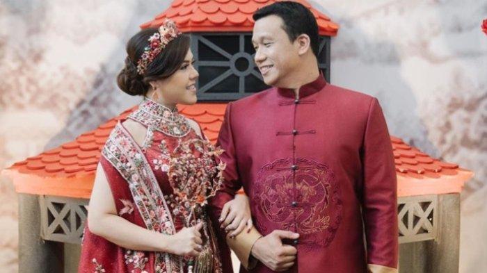 Penyanyi dan pemain film Tina Toon membagikan momen bahagia di akun media sosialnya, Selasa (11/7/2023). Tina Toon mengunggah sejumlah foto saat menggelar acara sangjit. Pada dasarnya, sangjit adalah acara lamaran sekaligus pertunangan resmi.