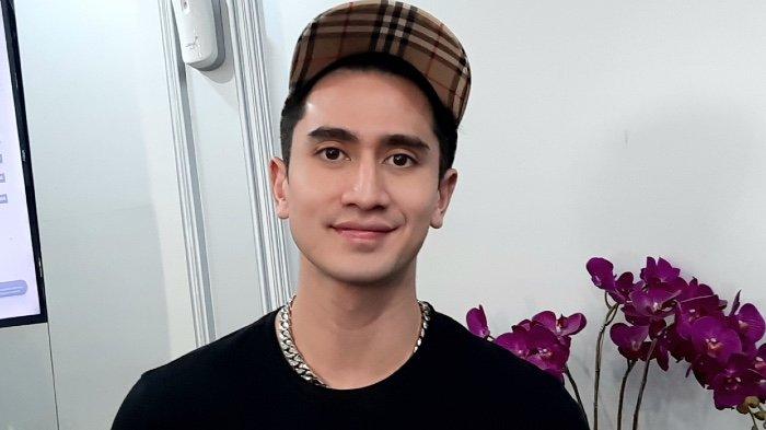 MANTAN PACAR - Pemain sinetron Verrell Bramasta adalah mantan kekasih Natasha Wilona.