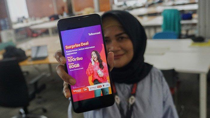 PAKET TELKOMSEL - Telkomsel kembali menghadirkan penawaran spesial bagi pelanggan Telkomsel Prabayar melalui program Surprise Deal.