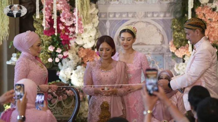 Aaliyah Massaid jalani upacara langkahan.