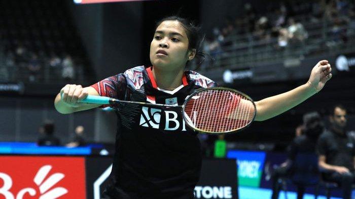 Aksi pebulu tangkis tunggal putri Indonesia, Gregoria Mariska Tunjung, pada babak pertama Australian Open 2022 di Quay Centre, Sydney, Rabu, 16 November 2022