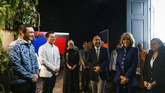Artis-artis Indonesia berkesempatan bertemu langsung dengan Ibu Negara Prancis, Brigitte Macron, dalam rangka kunjungannya ke Jakarta.