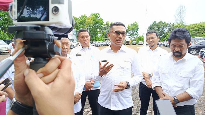 Tegas! Bupati Abdya Akan Minta Pertamina Tutup Agen Gas yang Permainkan  Harga - Serambinews.com