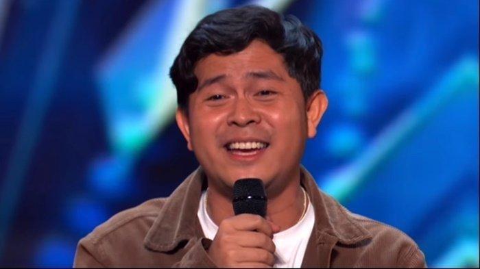 Cakra Khan raih standing ovation di panggung America's Got Talent. (Tangkapan Layar Instagram @cakra.khan)