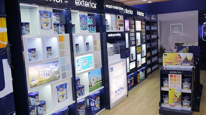 ICI Paints Indonesia (AkzoNobel Decorative Paints Indonesia), produsen cat Dulux, menghadirkan flagship store, yaitu Dulux Experience Store pertama di  Aceh, tepatnya di Toko Sultan, Meulaboh, Aceh Barat.
