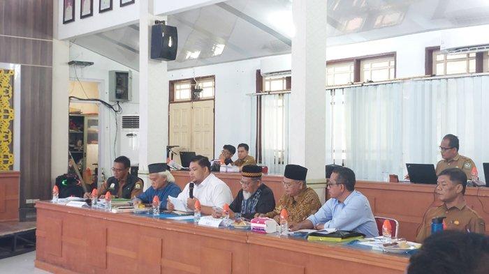 Forum Group Discussion (FGD) membahas kapan hari jadi Pidie di Op Room Setdakab Pidie, Selasa (2/7/2024)