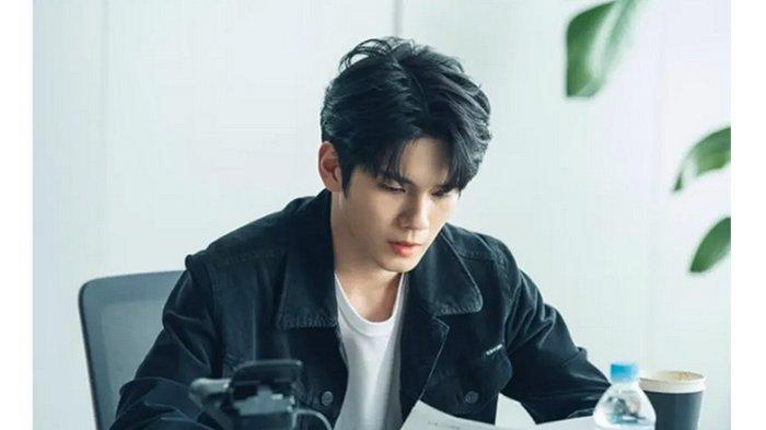 Inspirasi Model Rambut Comma Hair - Serambinews.com