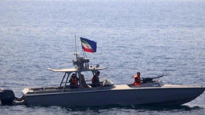 4 alasan Iran telanjur kecewa, kapal Indonesia sampai tak bisa lewati Selat Hormuz