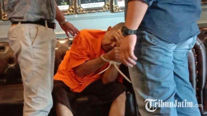 James Loodewyk Tomatala mengaku dihantui arwah istri yang dibunuhnya (TribunJatim.com/Kukuh Kurniawan)