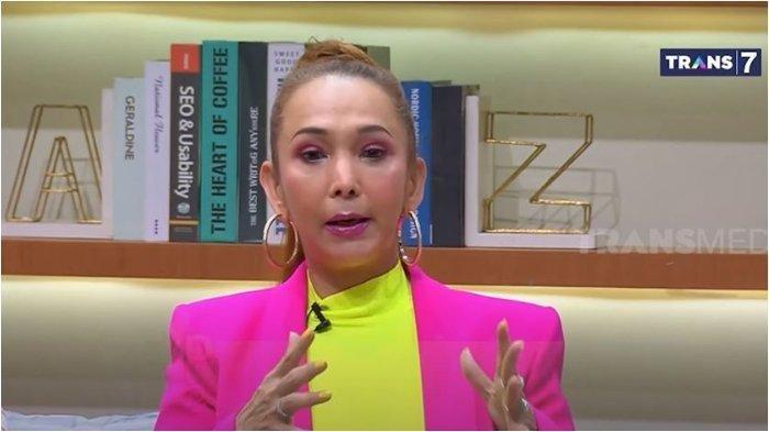 Kiki Fatmala mengatakan bahwa dirinya sudah membuat surat wasiat saat divonis hanya bertahan hidup selama 6 bulan akibat kanker paru-paru stadium 4 yang pernah dideritanya. (Tangkapan layar YouTube TRANS7 Official)