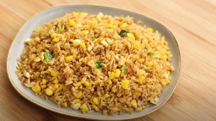 Sajian Nasi Goreng Telur Ala Chef Devina Hermawan.