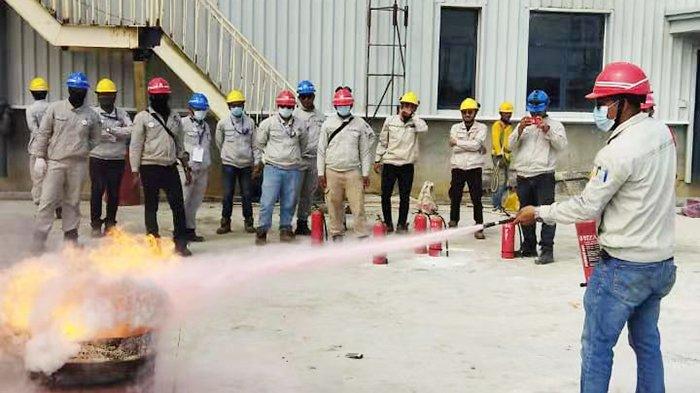 Dalam upaya memastikan kepatuhan terhadap standar operasional yang ketat, PT Meulaboh Power Generation (MPG) telah melaksanakan program sertifikasi kualifikasi bagi para karyawan
