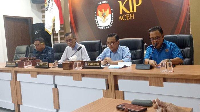 Suasana pertemuan Pengurus PWI Aceh dengan Komisioner KIP Aceh, di Kantor KIP Aceh, Banda Aceh, Selasa, 28 Mei 2024