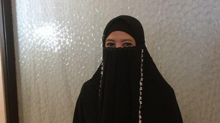 PEGGY MELATI - Peggy Melati Sukma saat ditemui di Mall Kota Kasablanka, Jakarta Selatan, Sabtu (27/4/2019). Peggy Melati Sukma cerita pengalaman menjalani ibadah puasa di New Zealand, sebut hadapi cuaca dingin sehingga terkadang mudah lapar